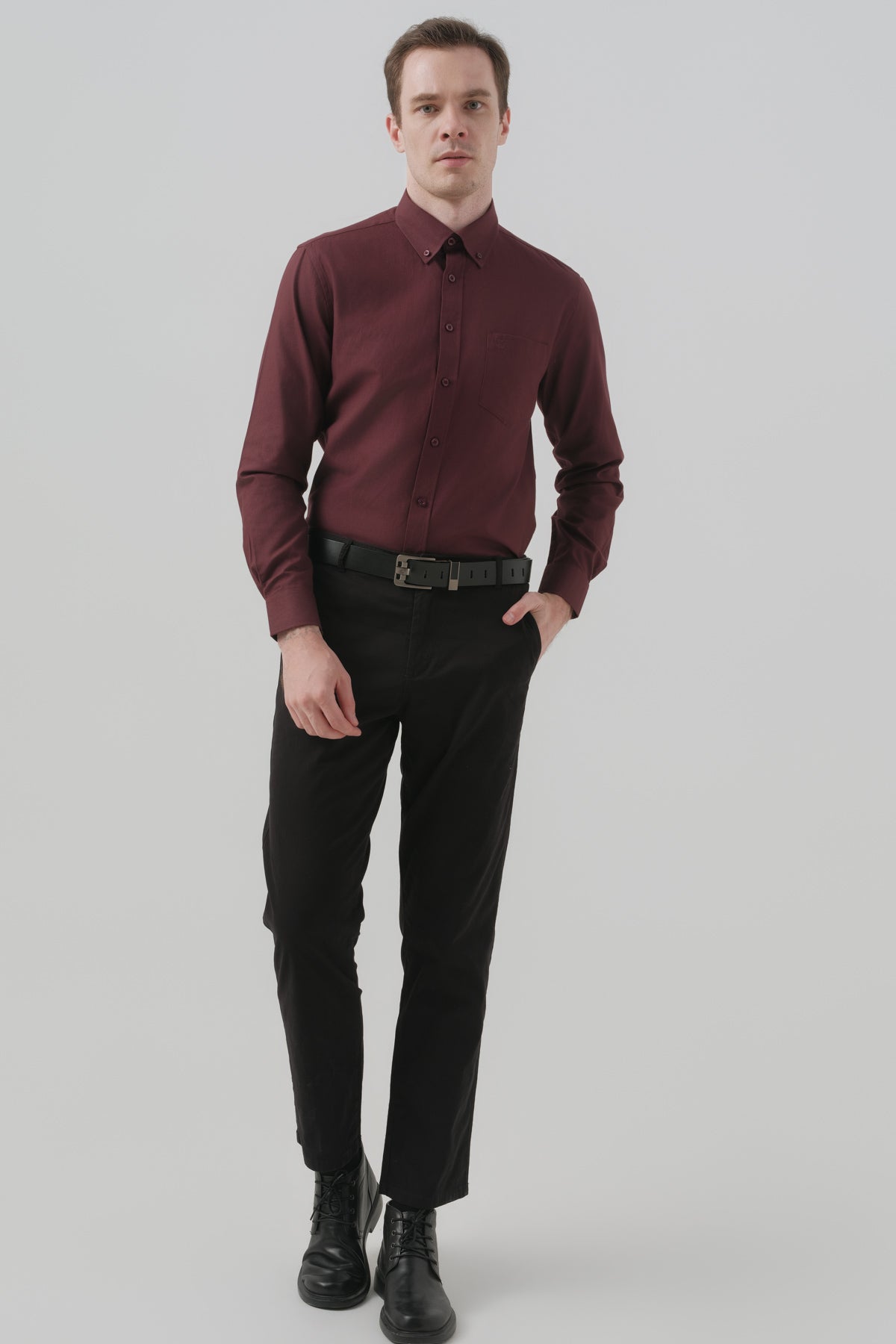 Camisa Hombre Regular Burdeo