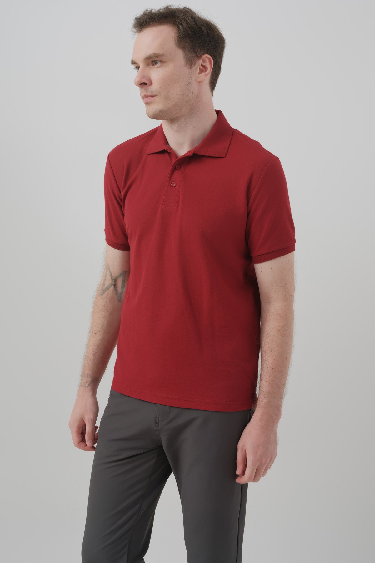 Polera Hombre Regular Burdeo