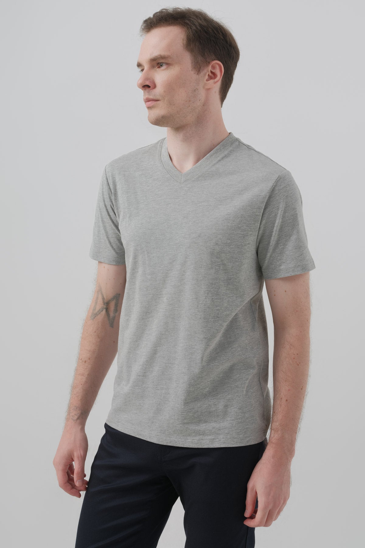 Polera Hombre Regular Gris Melange