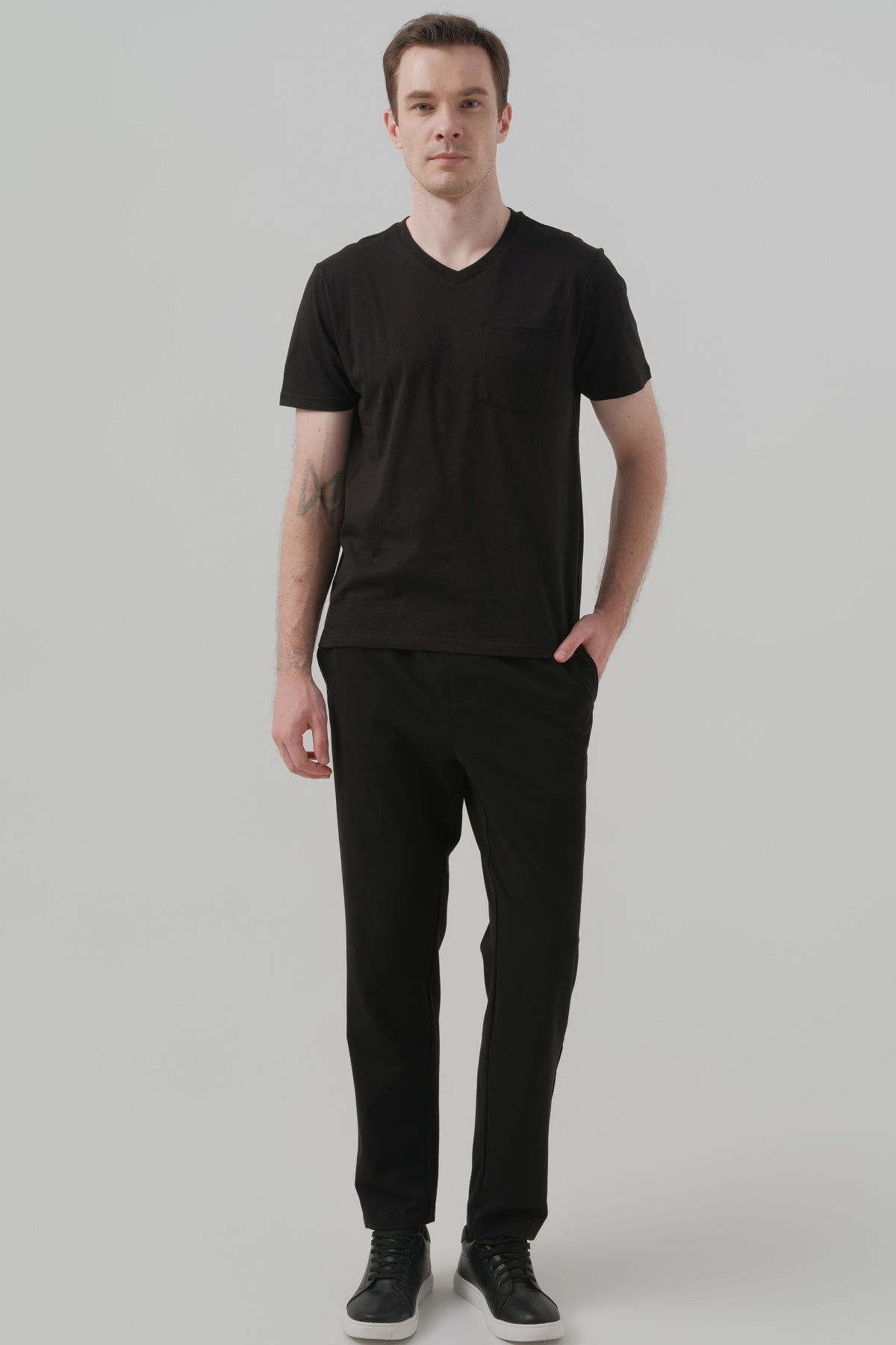 Polera Regular Hombre Negro