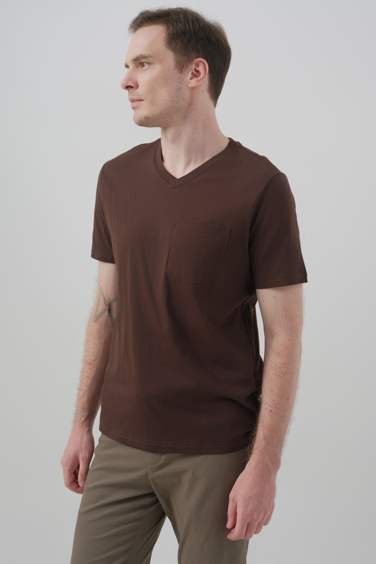 Polera Regular Hombre Chocolate