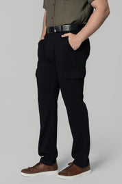 Pantalón Buzo Hombre Calce Recto Negro