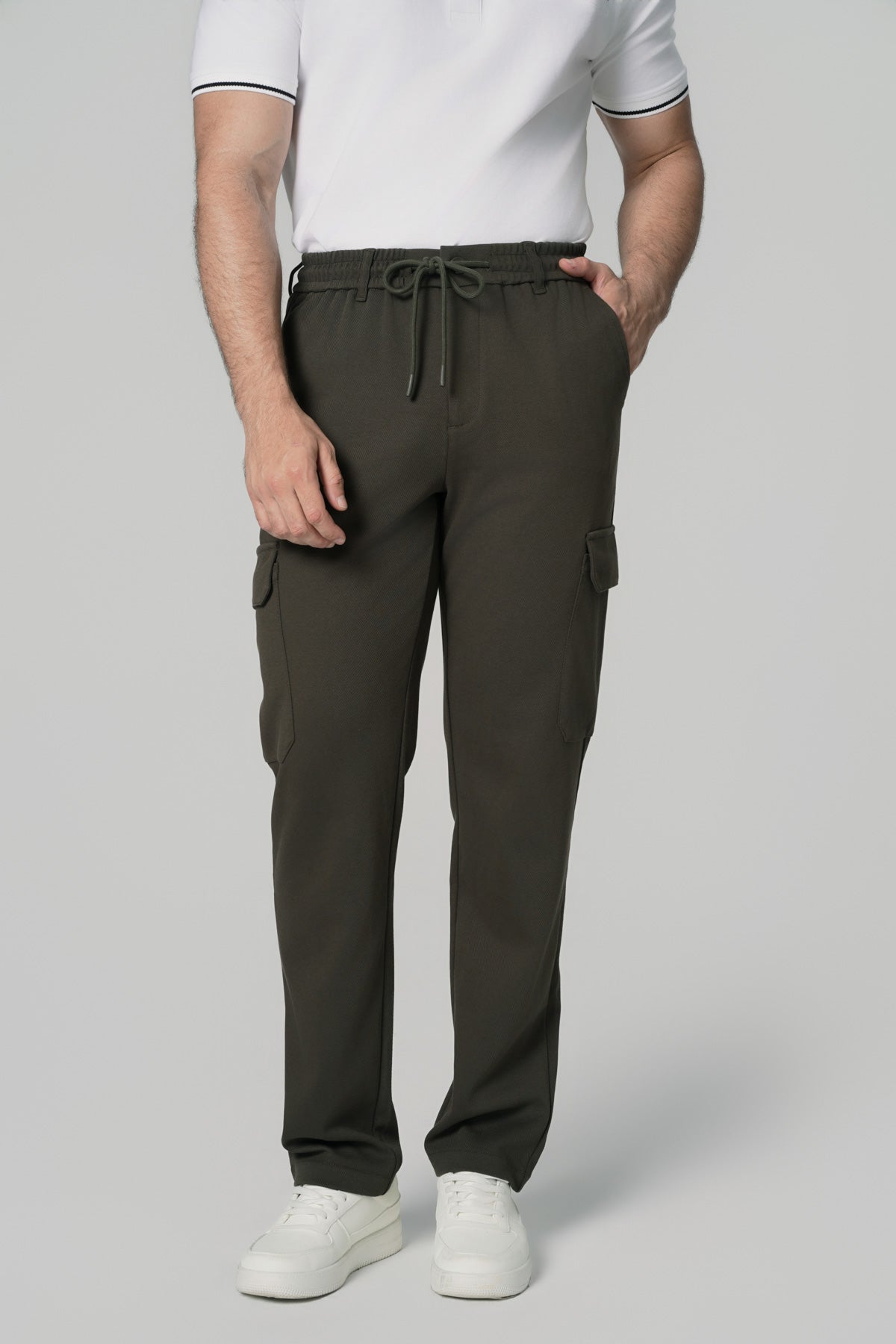 Pantalón Buzo Hombre Calce Recto Verde Olivo