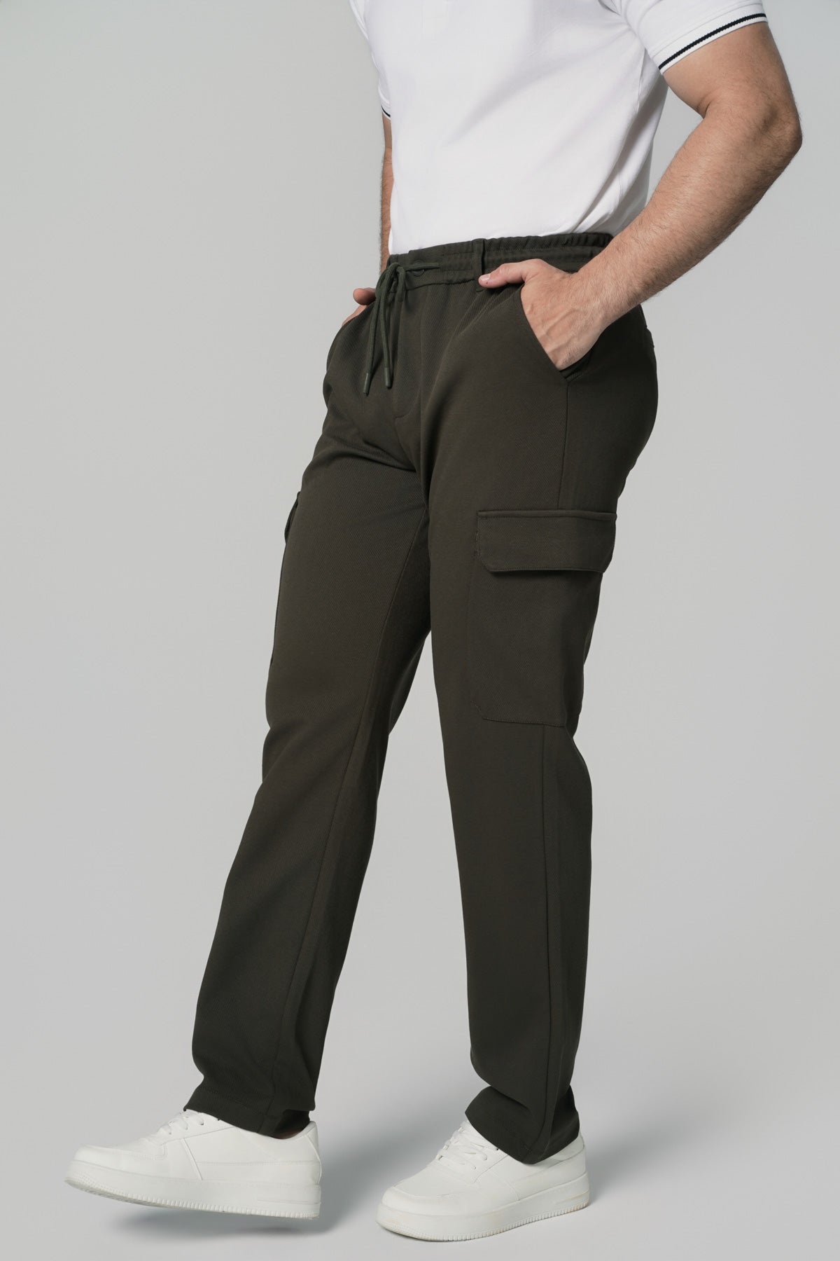 Pantalón Buzo Hombre Calce Recto Verde Olivo