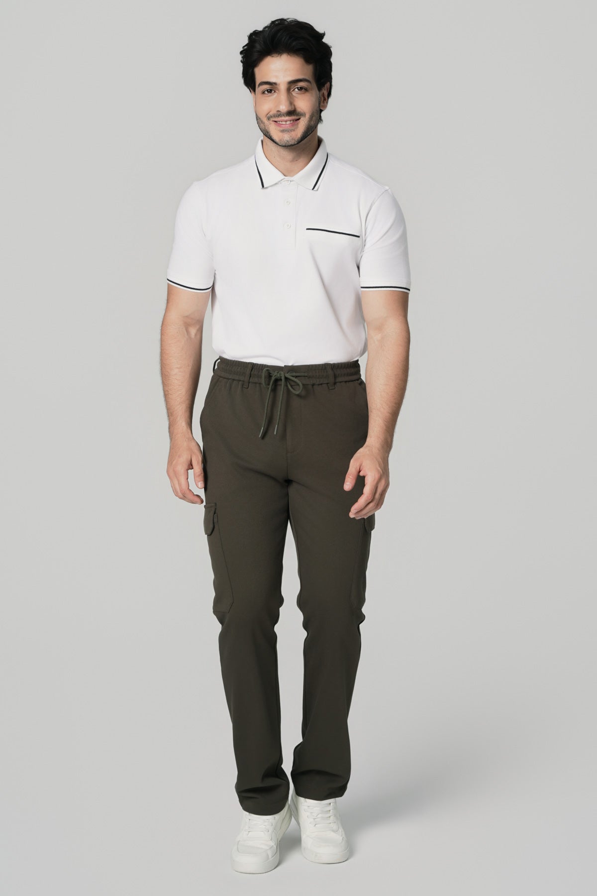 Pantalón Buzo Hombre Calce Recto Verde Olivo