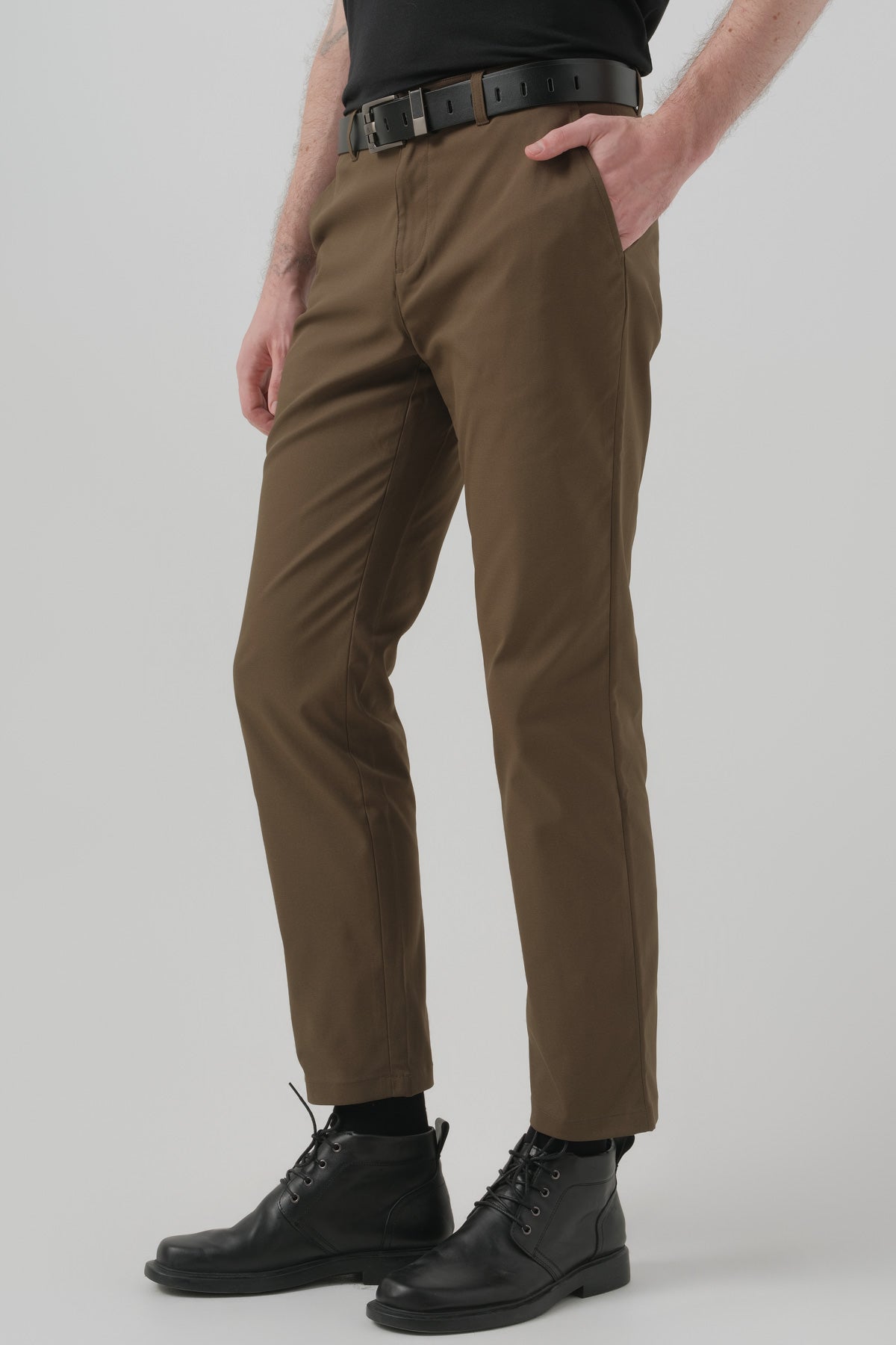 Pantalón Hombre Calce Recto Verde Olivo