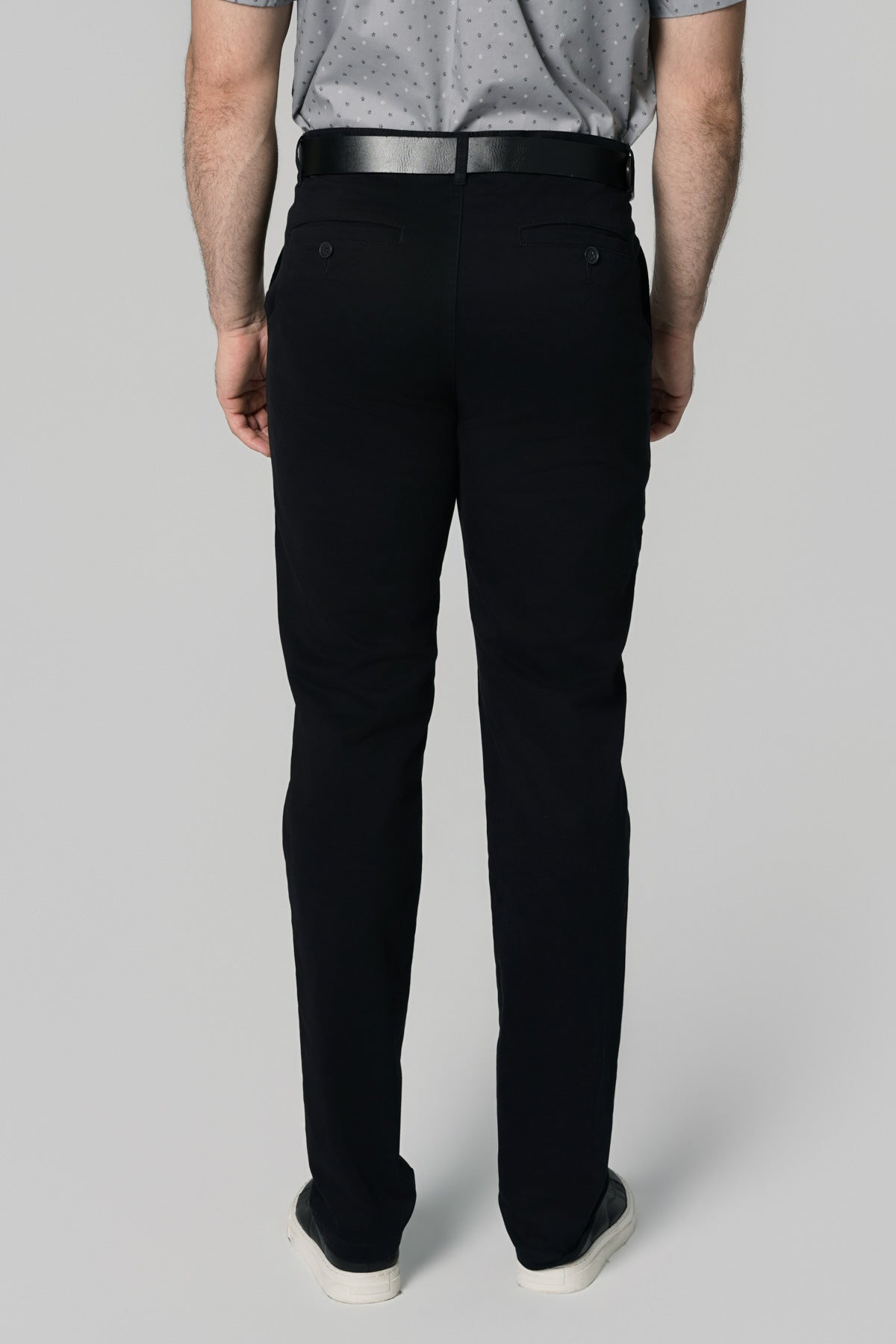 Pantalón Hombre Calce Recto Negro