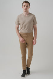 Pantalón Hombre Calce Recto Camel