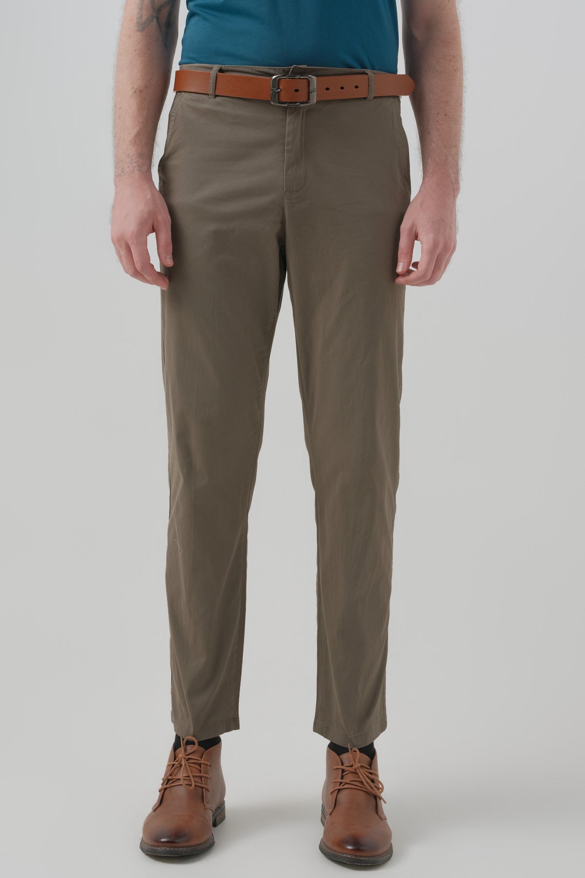 Pantalón Clásico Hombre Kaki