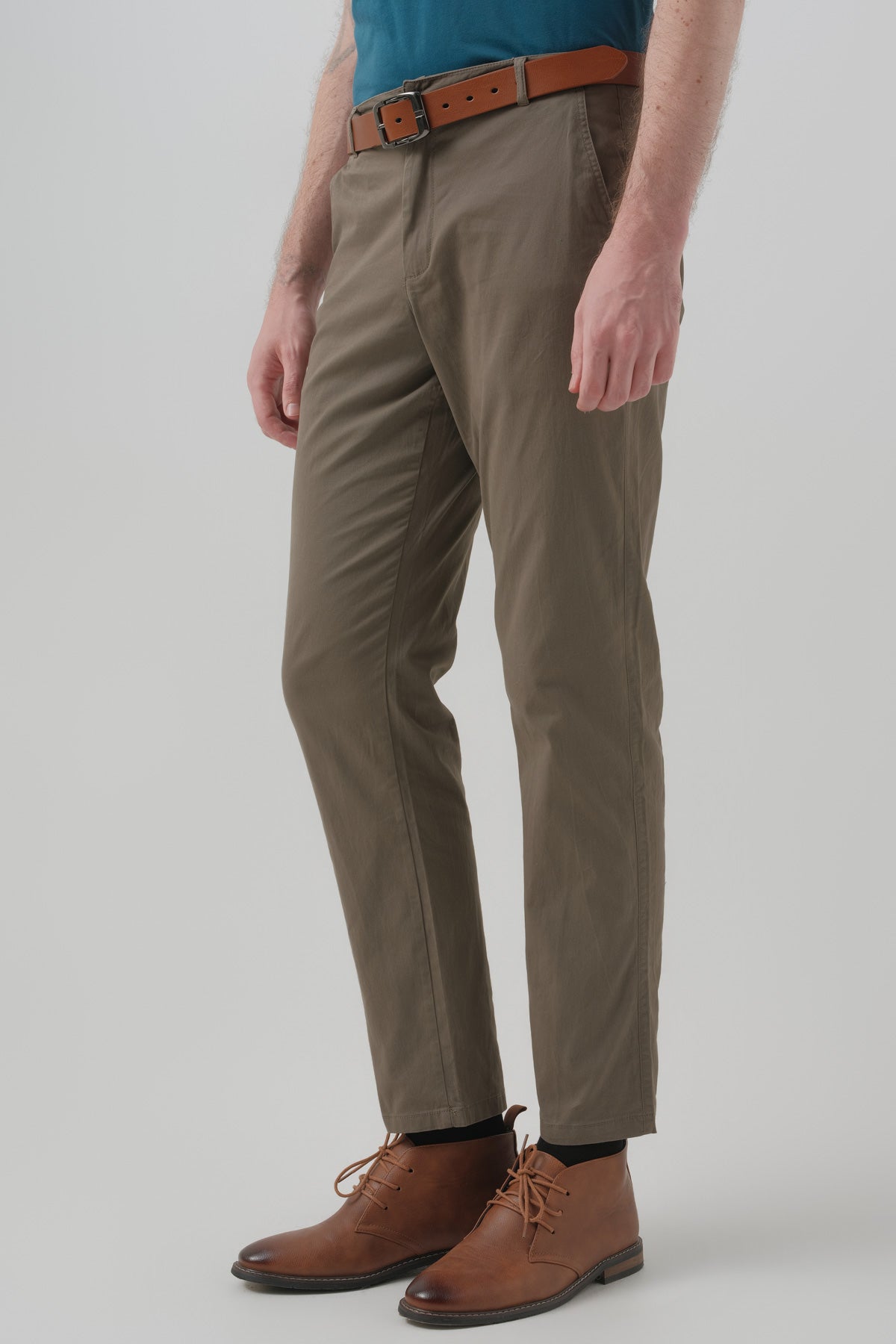 Pantalón Clásico Hombre Kaki