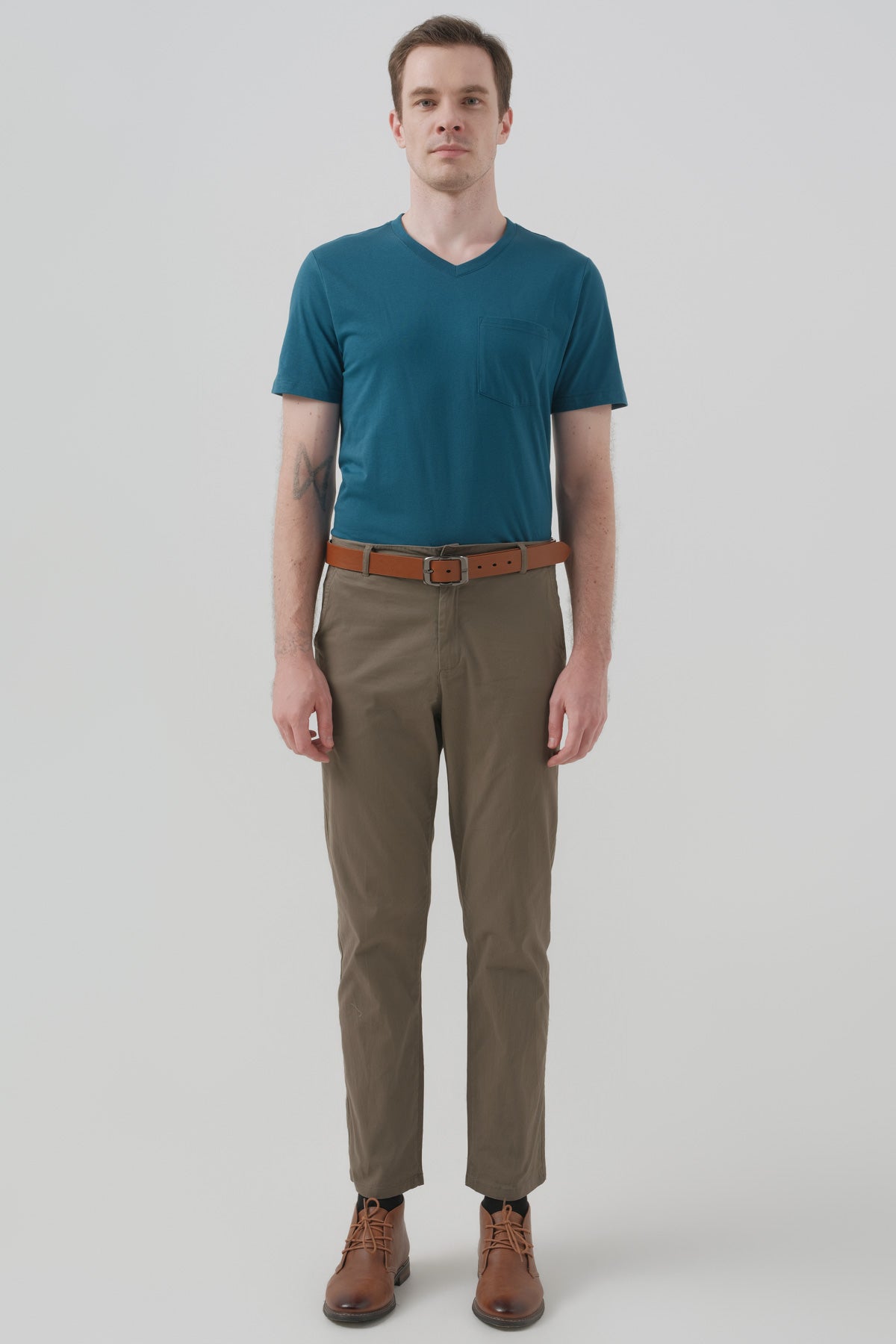Pantalón Clásico Hombre Kaki