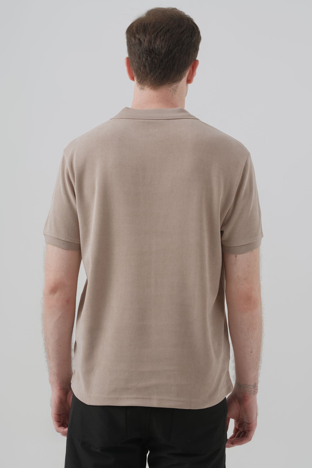 Polera Hombre Regular Beige Oscuro