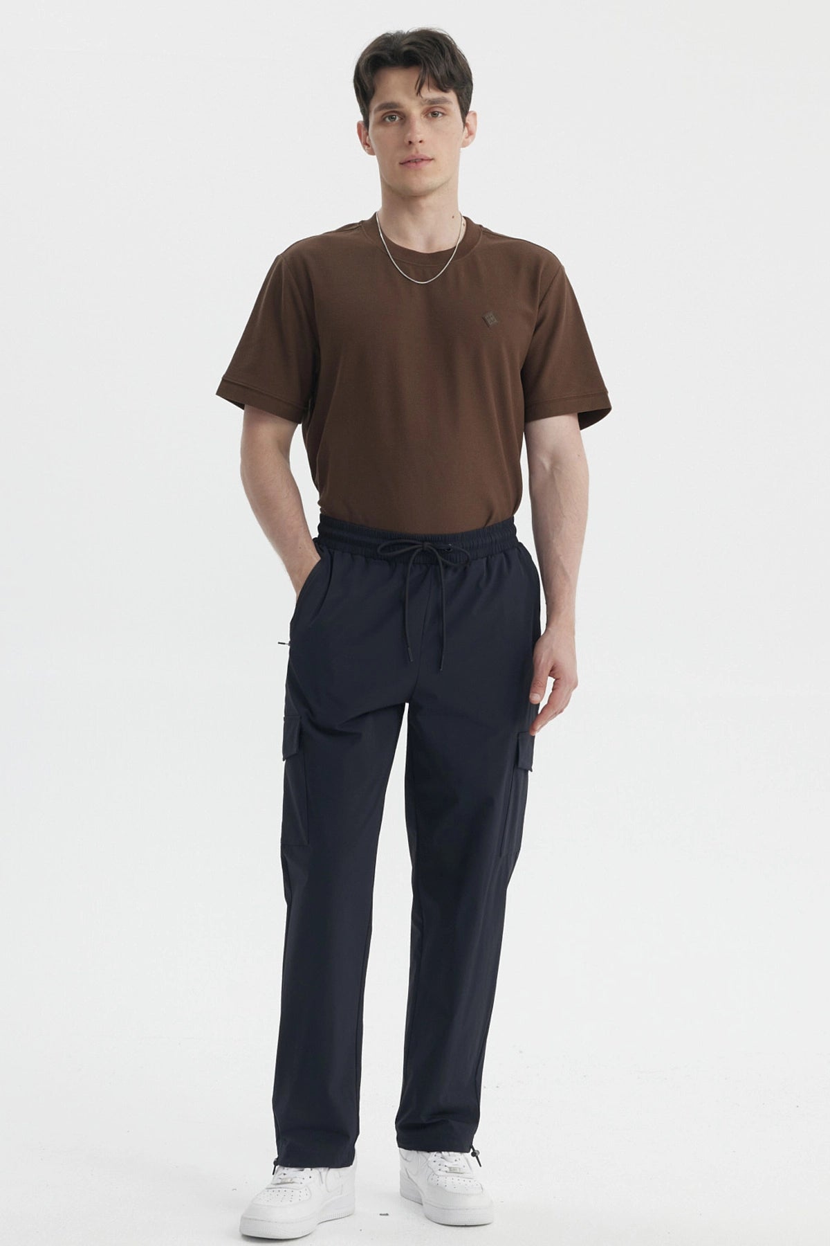 Pantalón Hombre Calce Recto Negro