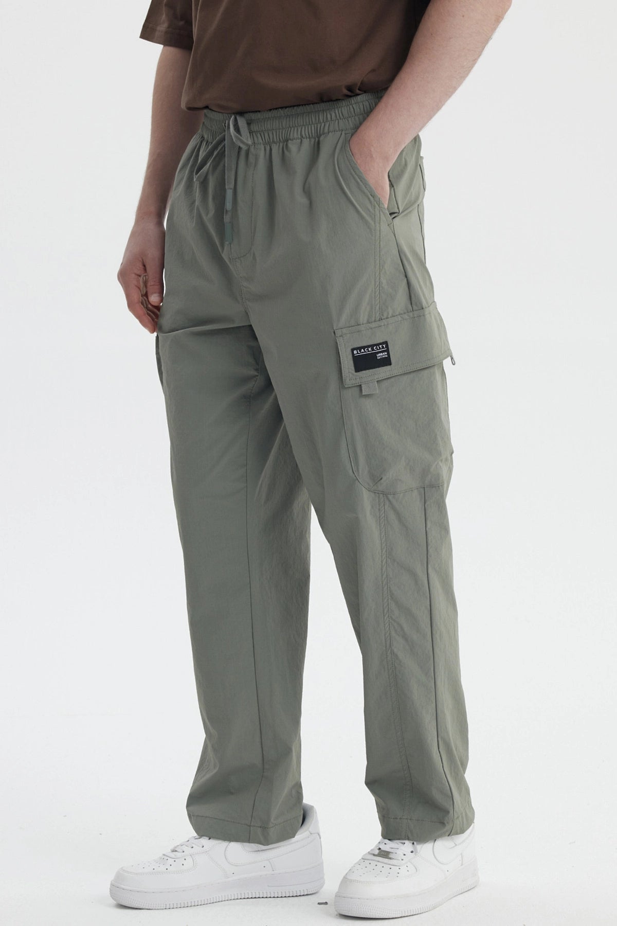 Pantalón Hombre Calce Recto Verde Militar