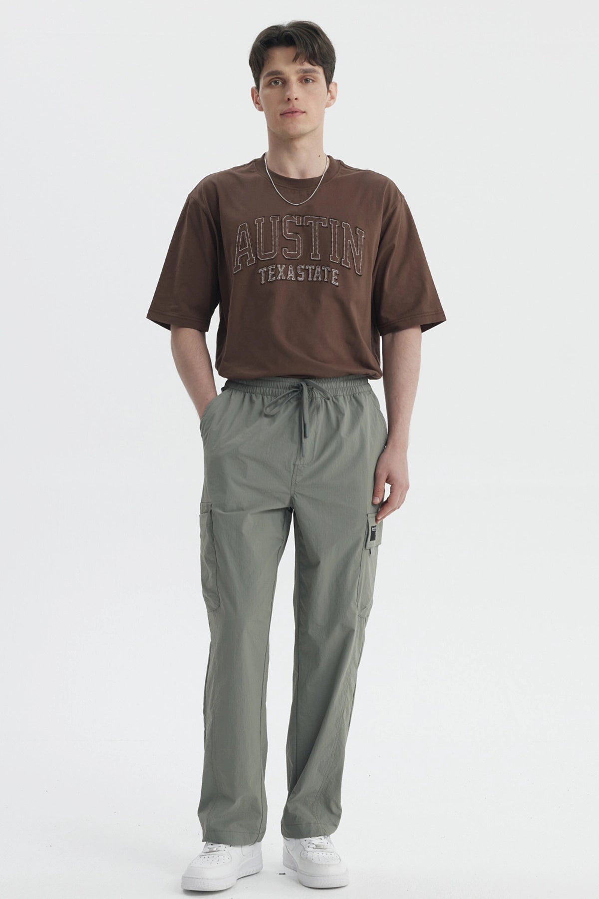 Pantalón Hombre Calce Recto Verde Militar