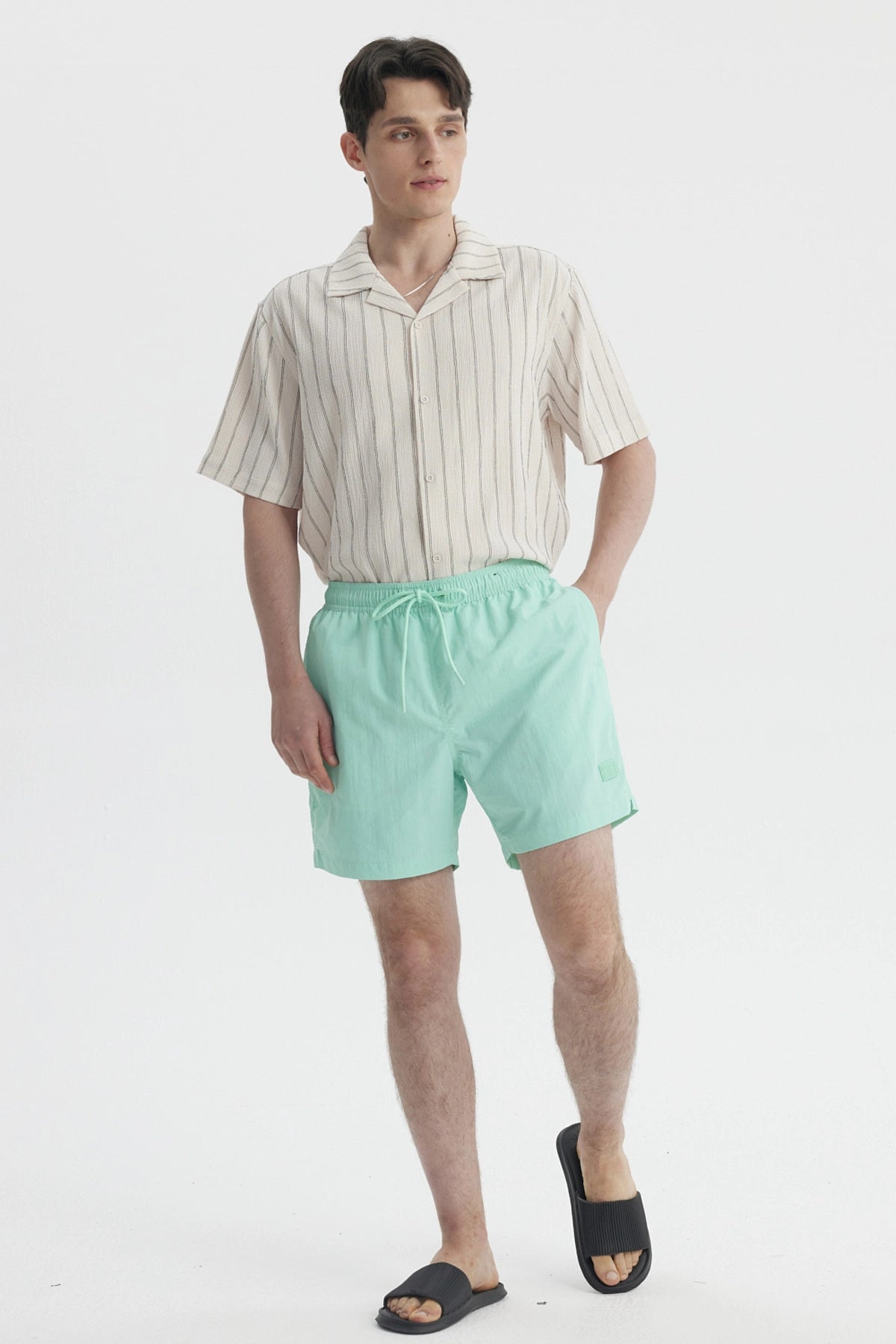 Short de Baño Hombre Liso Verde Agua