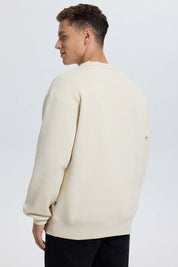 Polerón Hombre Print Texto Central Beige