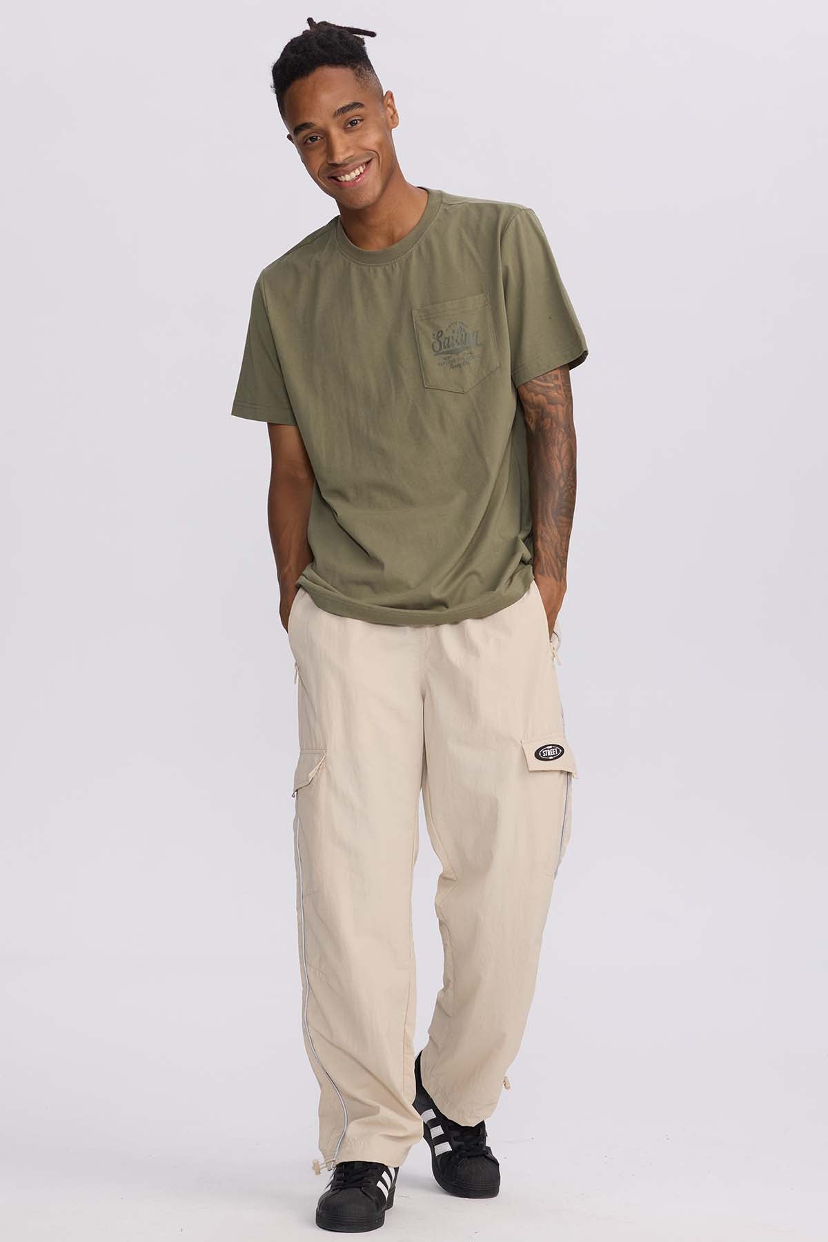 Polera Hombre Con Bolsillo Contraste Verde Militar