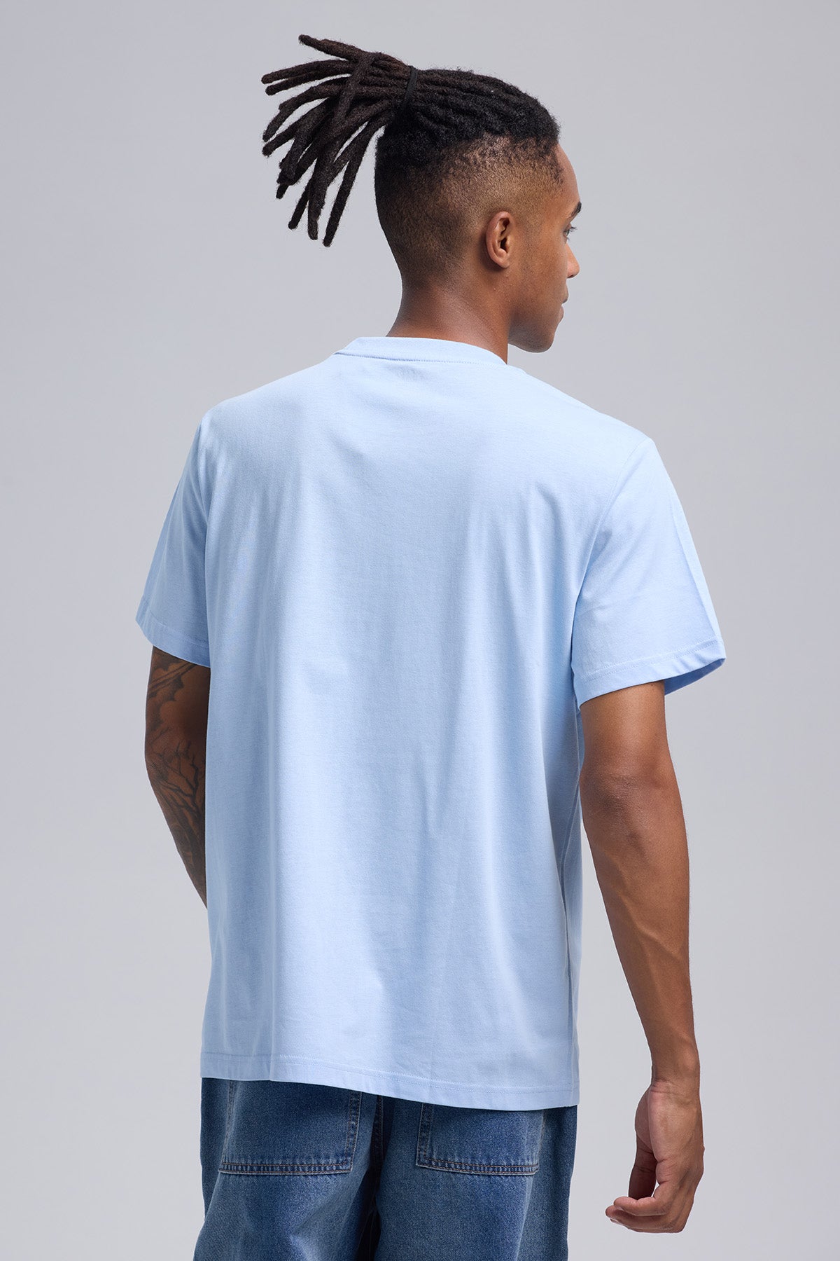 Polera Hombre Long Fit Básica Celeste