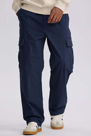 Pantalón hombre cargo calce recto azul oscuro