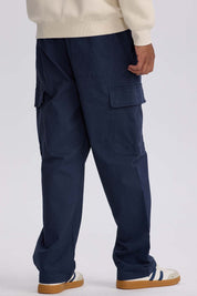 Pantalón hombre cargo calce recto azul oscuro
