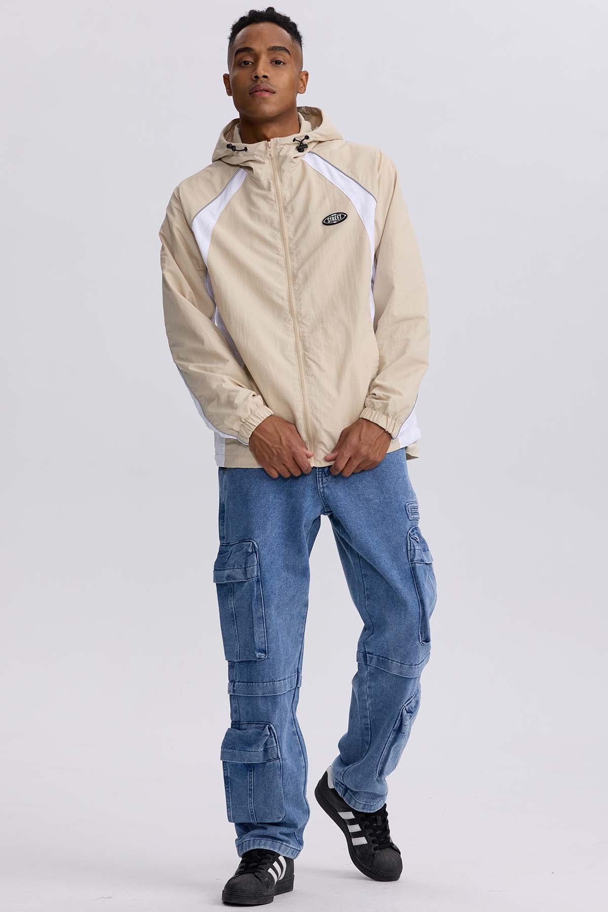 Chaqueta Hombre Cortaviento Beige con capucha