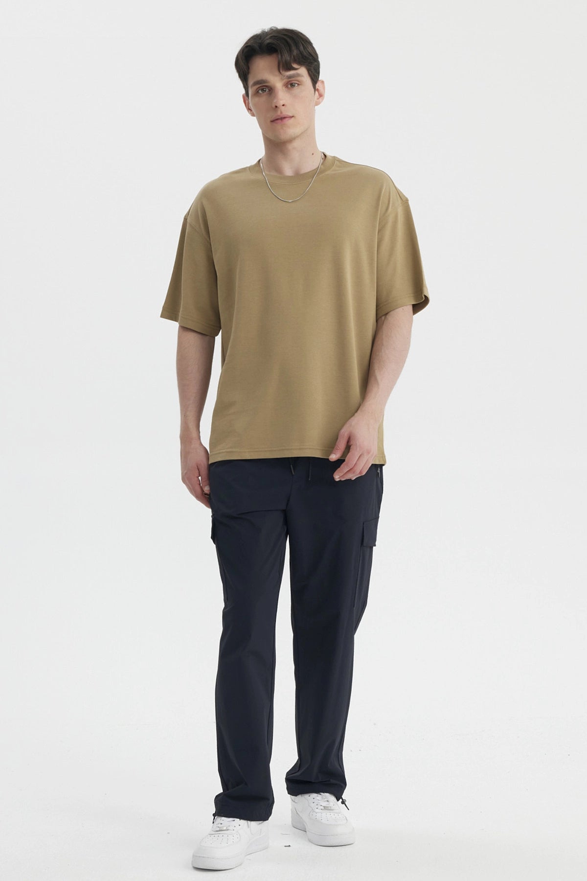 Polera Hombre Loose Fit Kaki