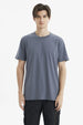 Polera hombre long fit gris oscuro lisa sin estampa ajuste holgado cuello redondo ideal para estilo casual diario