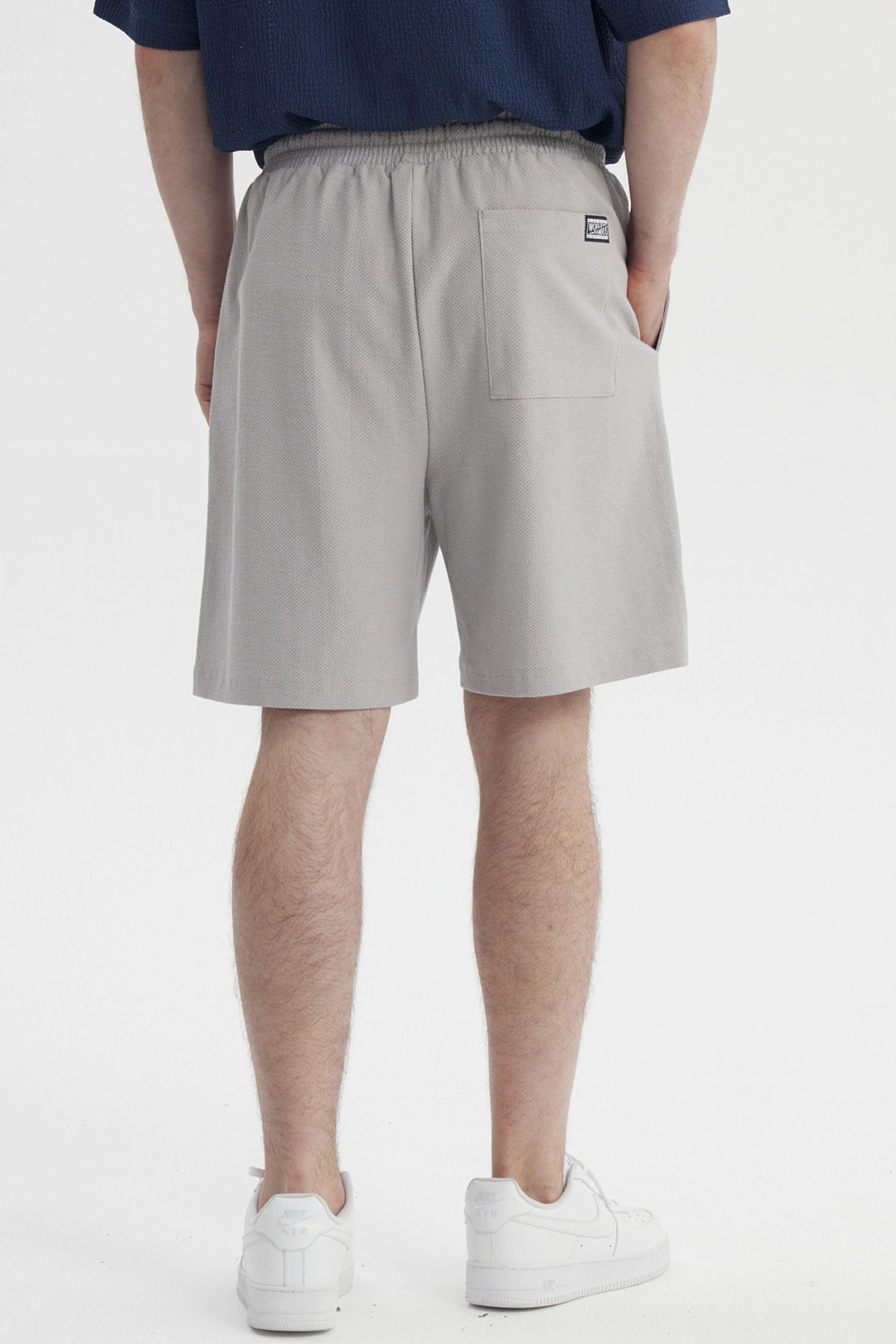 Bermuda Hombre Lisa Pretina Elasticada Gris