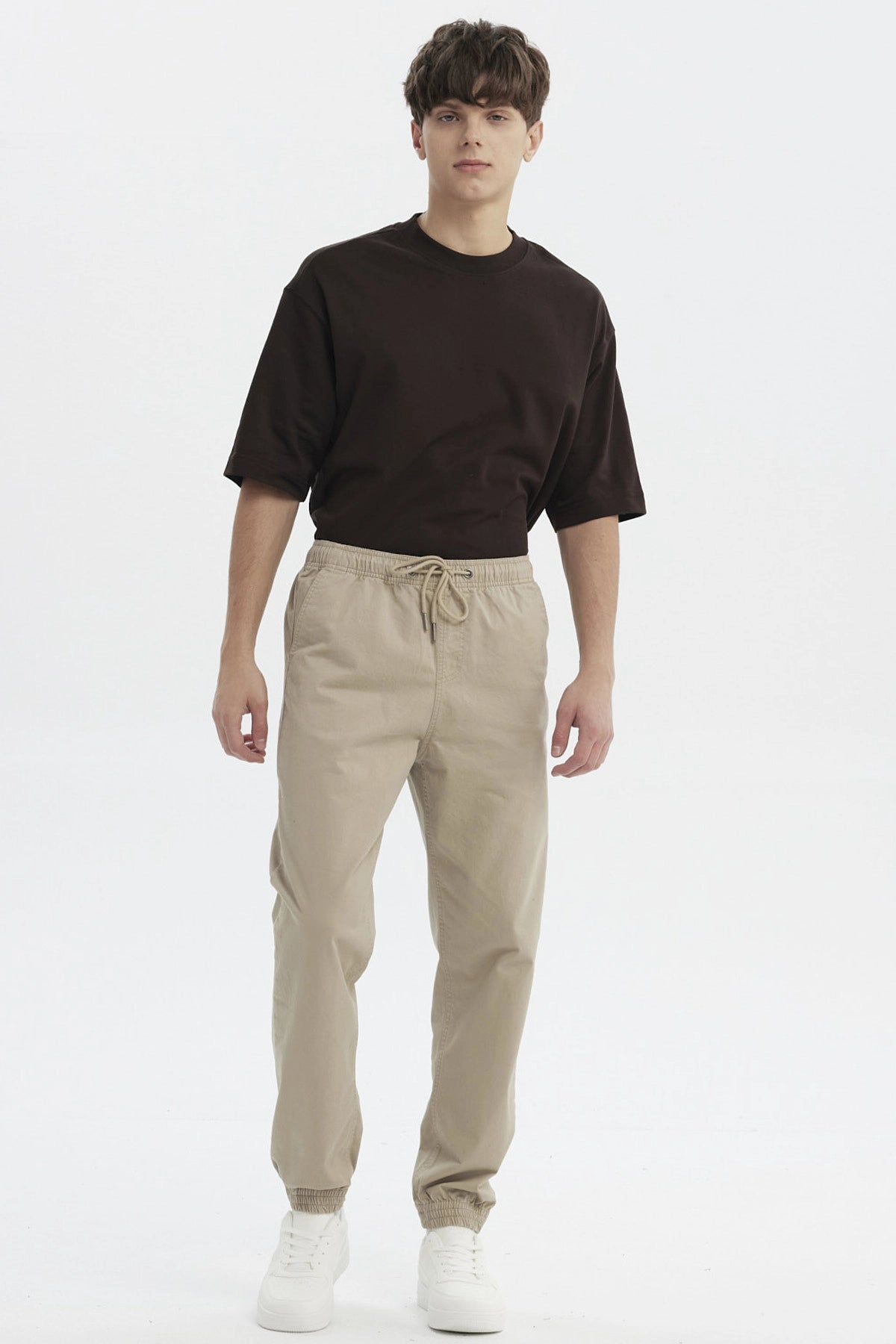 Pantalón Hombre Jogger Twill Beige Oscuro