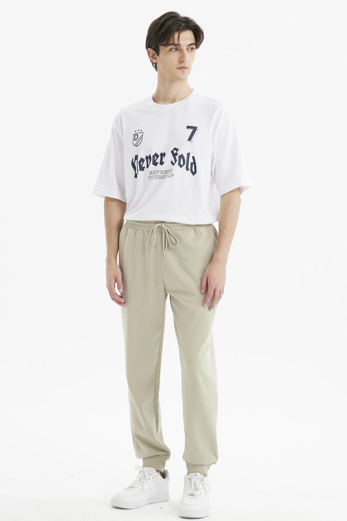 Pantalón Buzo Hombre Jogger Básico Beige Oscuro