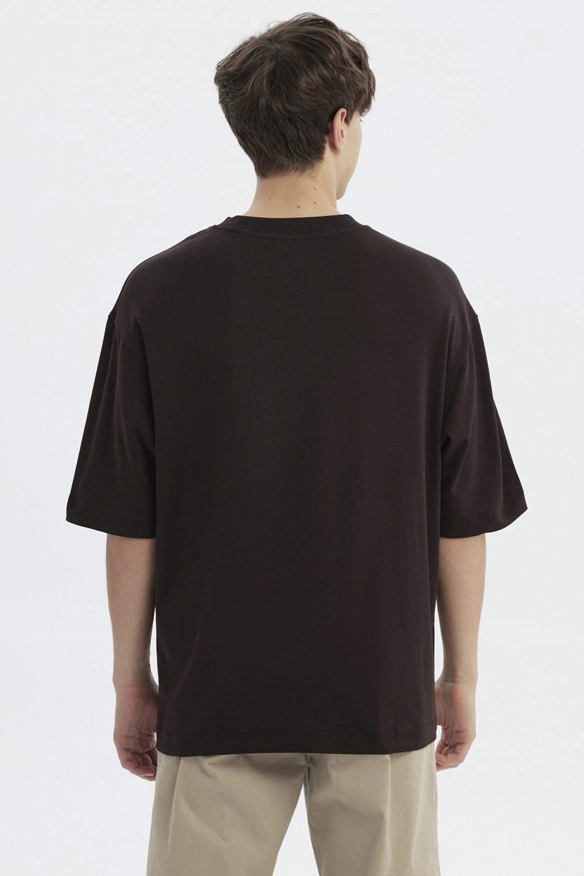 Polera Hombre Overside Fit Chocolate