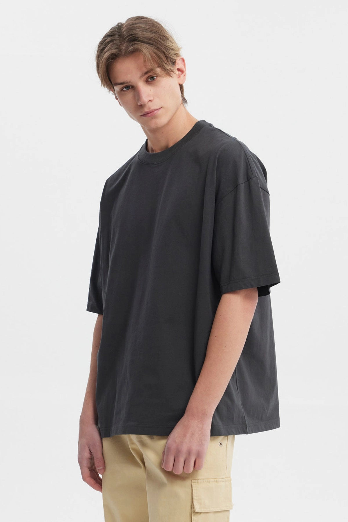 Polera oversize marengo para hombre de algodón lisa sin estampas