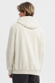 Polerón hombre beige con capucha y bolsillo frontal estilo canguro sin estampa ideal para un look casual y relajado