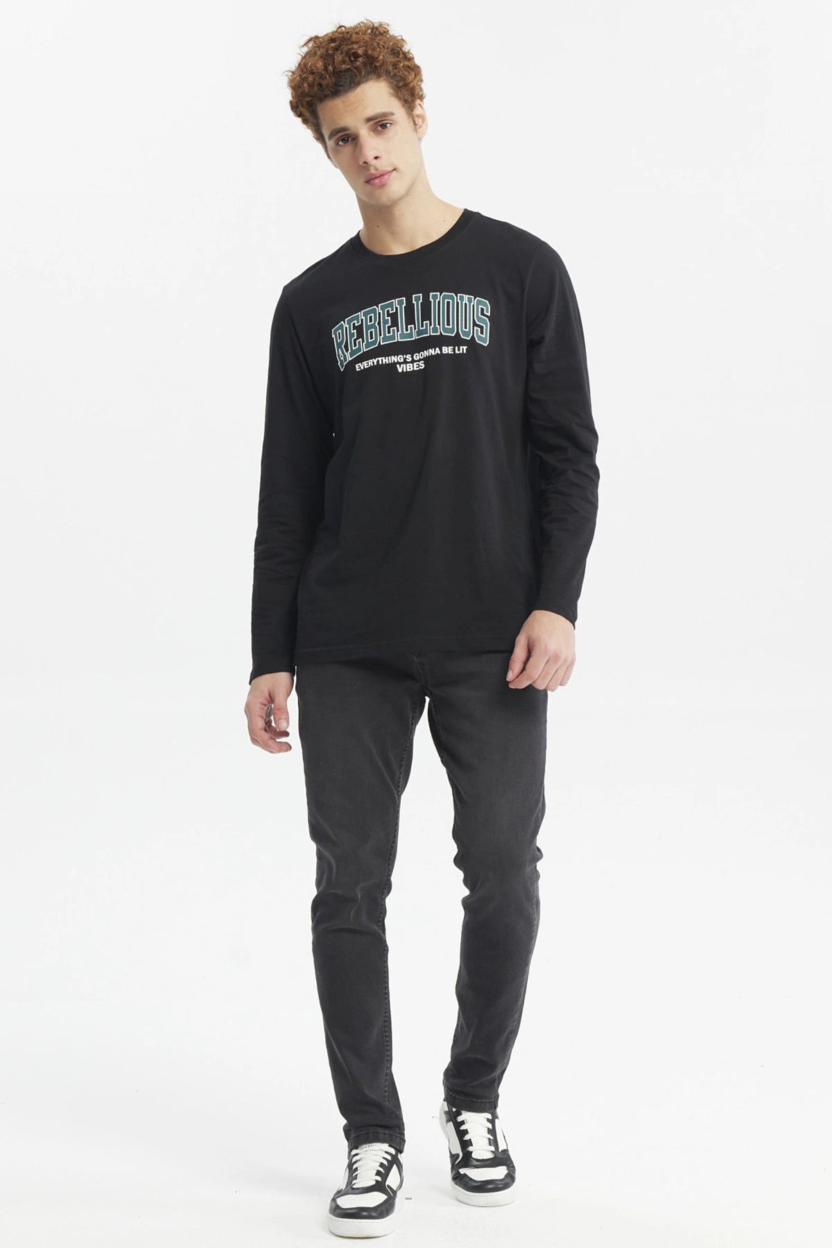 Polera Hombre Larga Con Print Negro