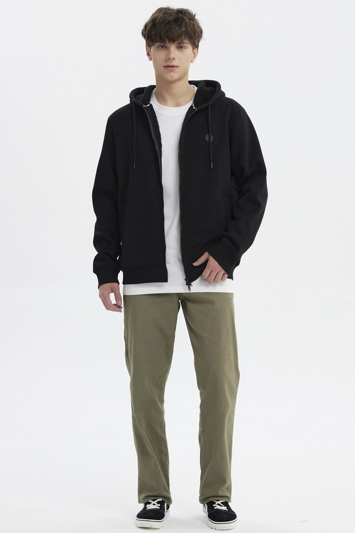 Polerón Hombre Slim Negro