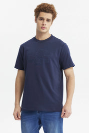 Polera azul de hombre con diseño en relieve 'Boston Club Athletics Game' al frente