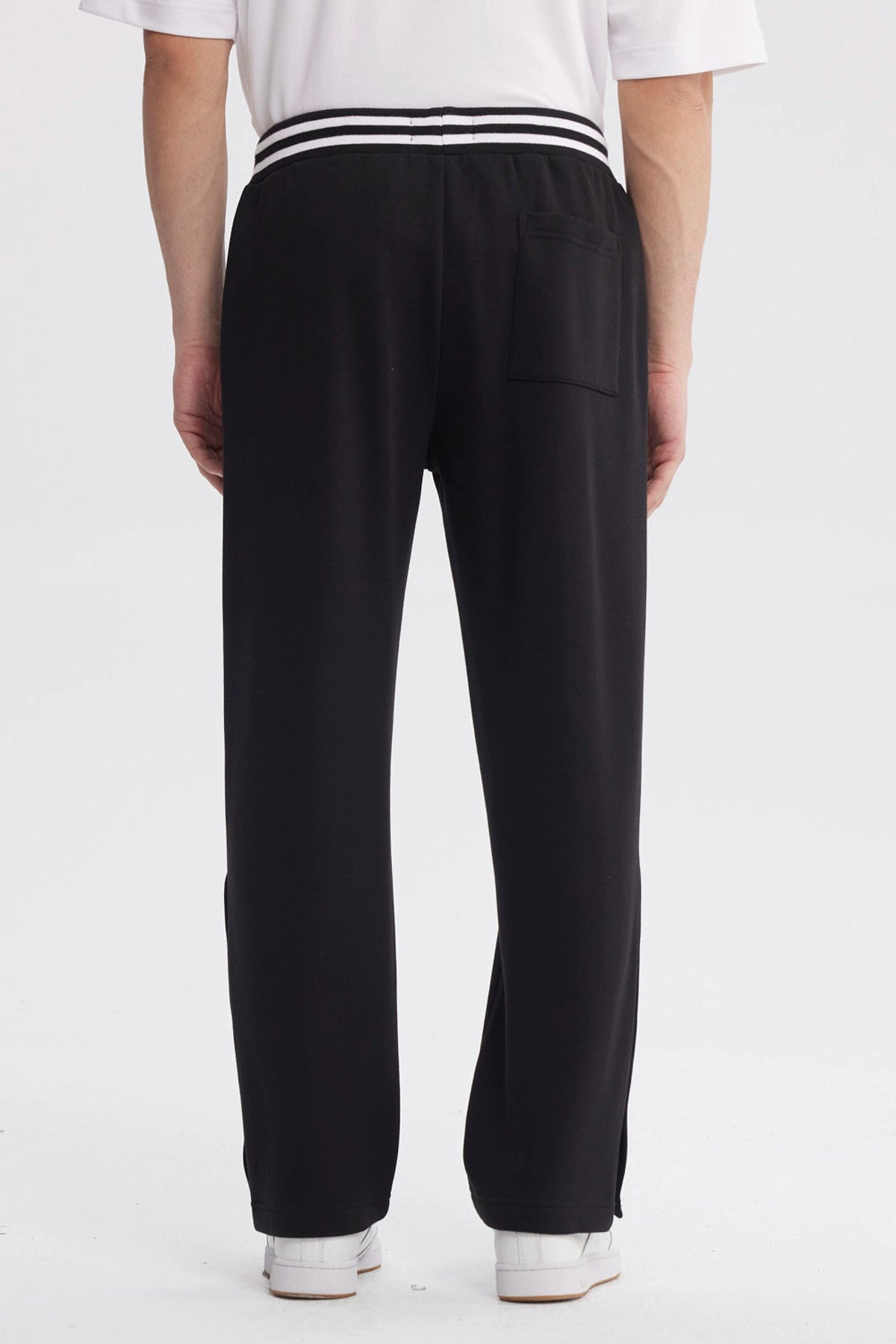 Pantalón Buzo Hombre Juvenil Calce Recto Negro