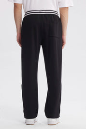 Pantalón Buzo Hombre Juvenil Calce Recto Negro