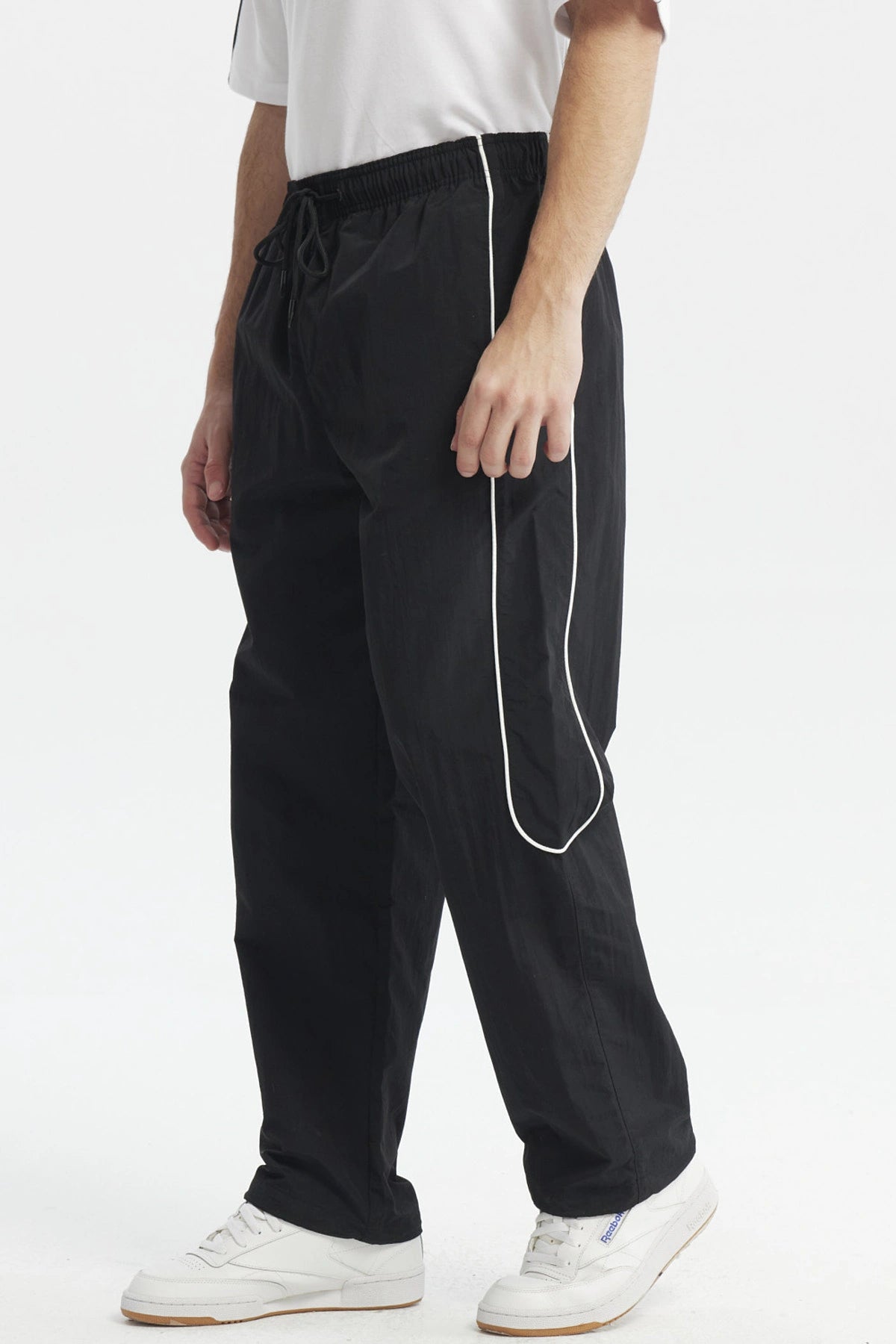 Pantalón Buzo Hombre Calce Recto Negro