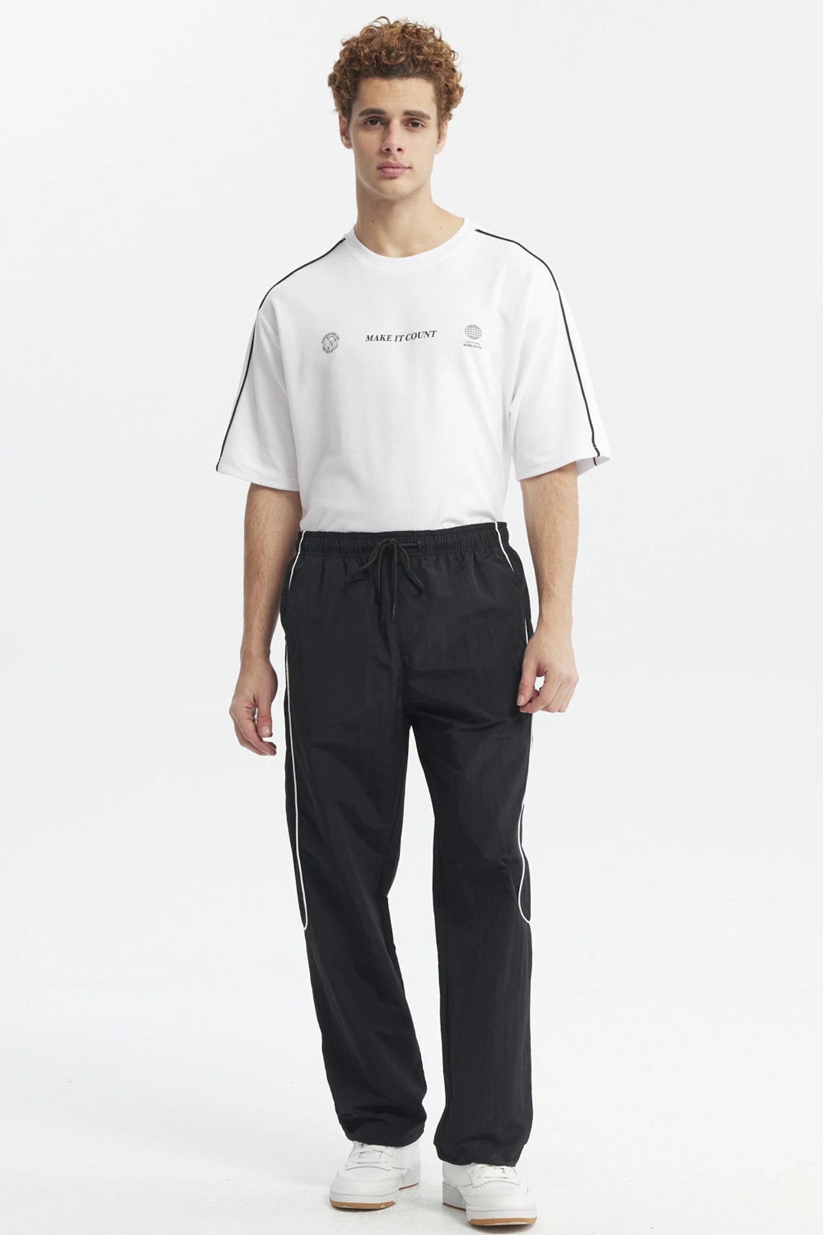 Pantalón Buzo Hombre Calce Recto Negro