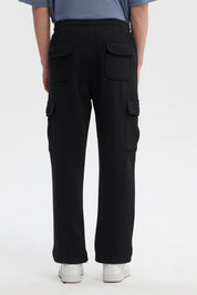 Pantalón Buzo Hombre Calce Recto Negro