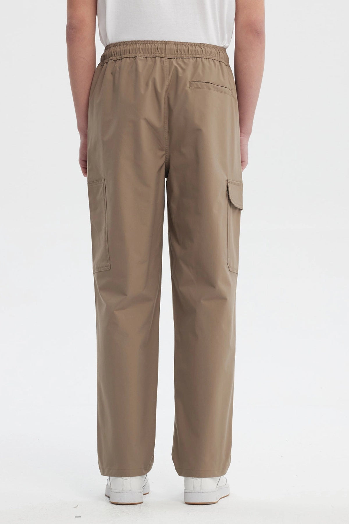 Pantalón Buzo Hombre Calce Recto Kaki