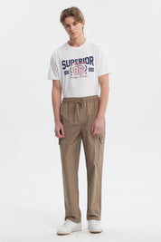 Pantalón Buzo Hombre Calce Recto Kaki