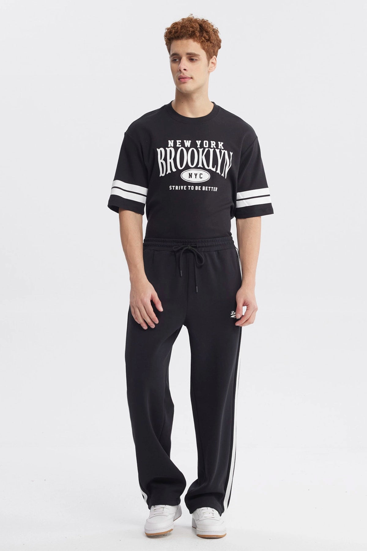 Pantalón Buzo Hombre Calce Recto Negro
