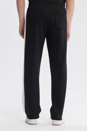 Pantalón Buzo Hombre Calce Recto Negro