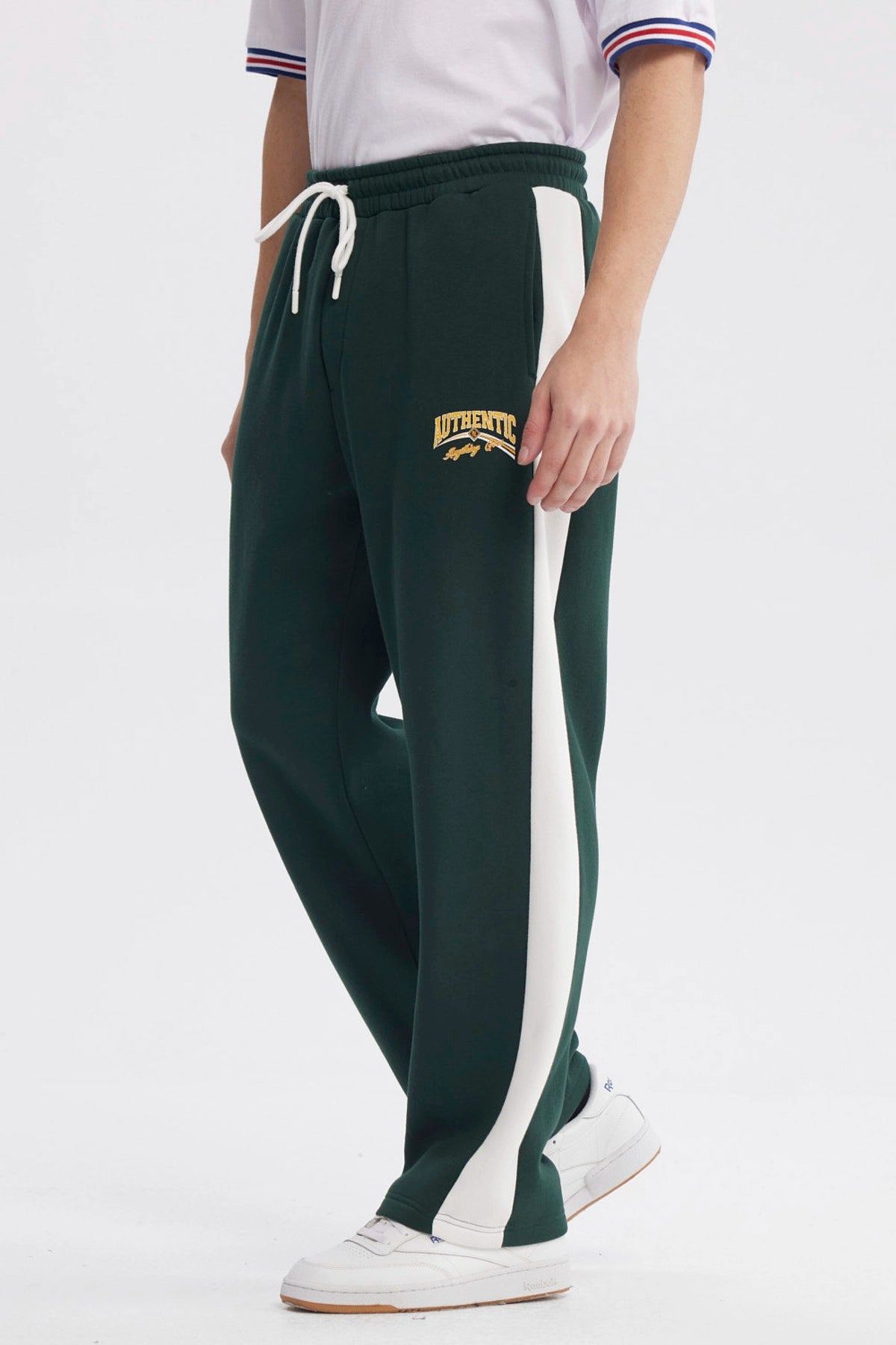 Pantalón Buzo Hombre Calce Recto Verde