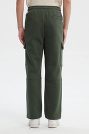 Pantalón Buzo Hombre Calce Recto Verde Militar