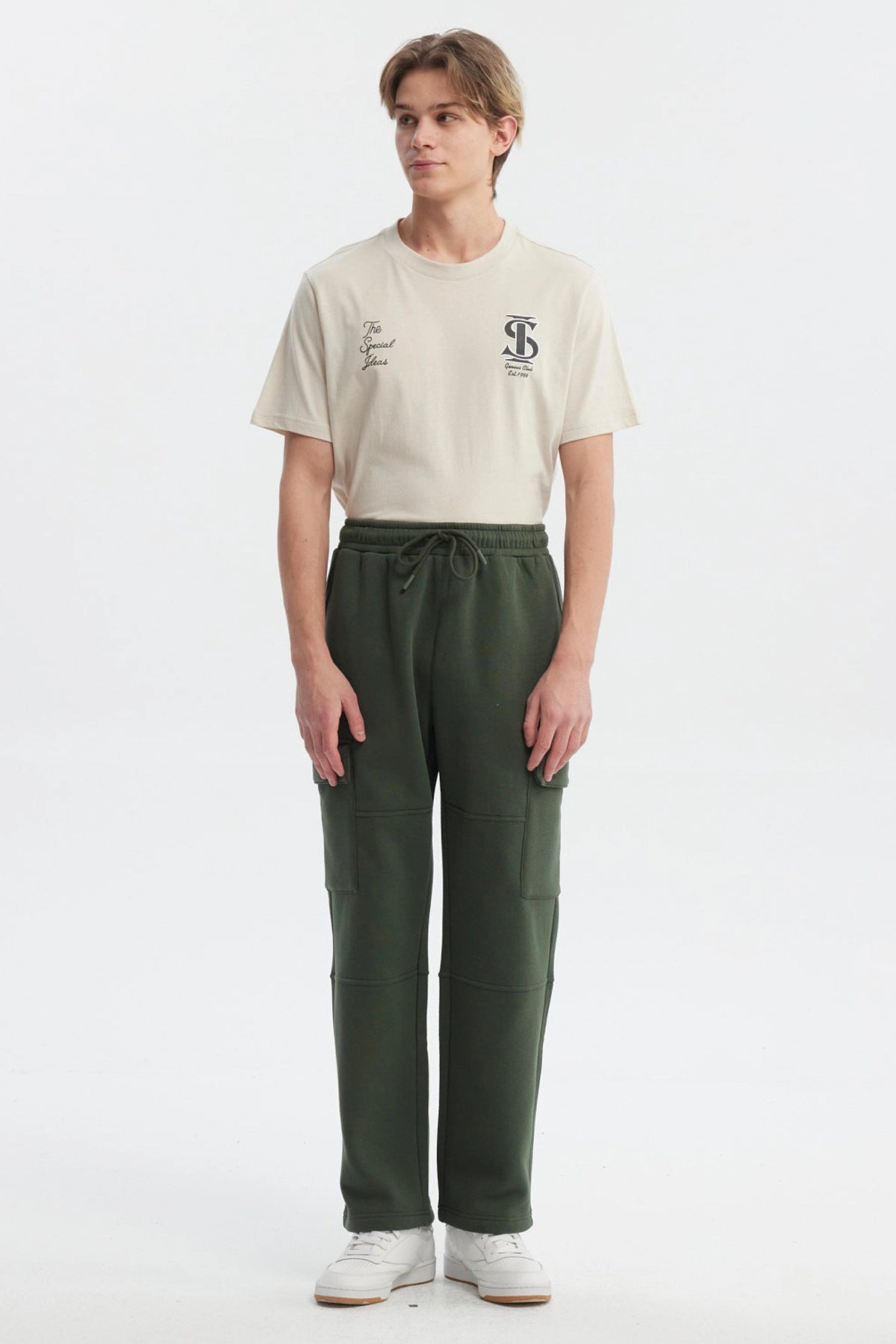 Pantalón Buzo Hombre Calce Recto Verde Militar