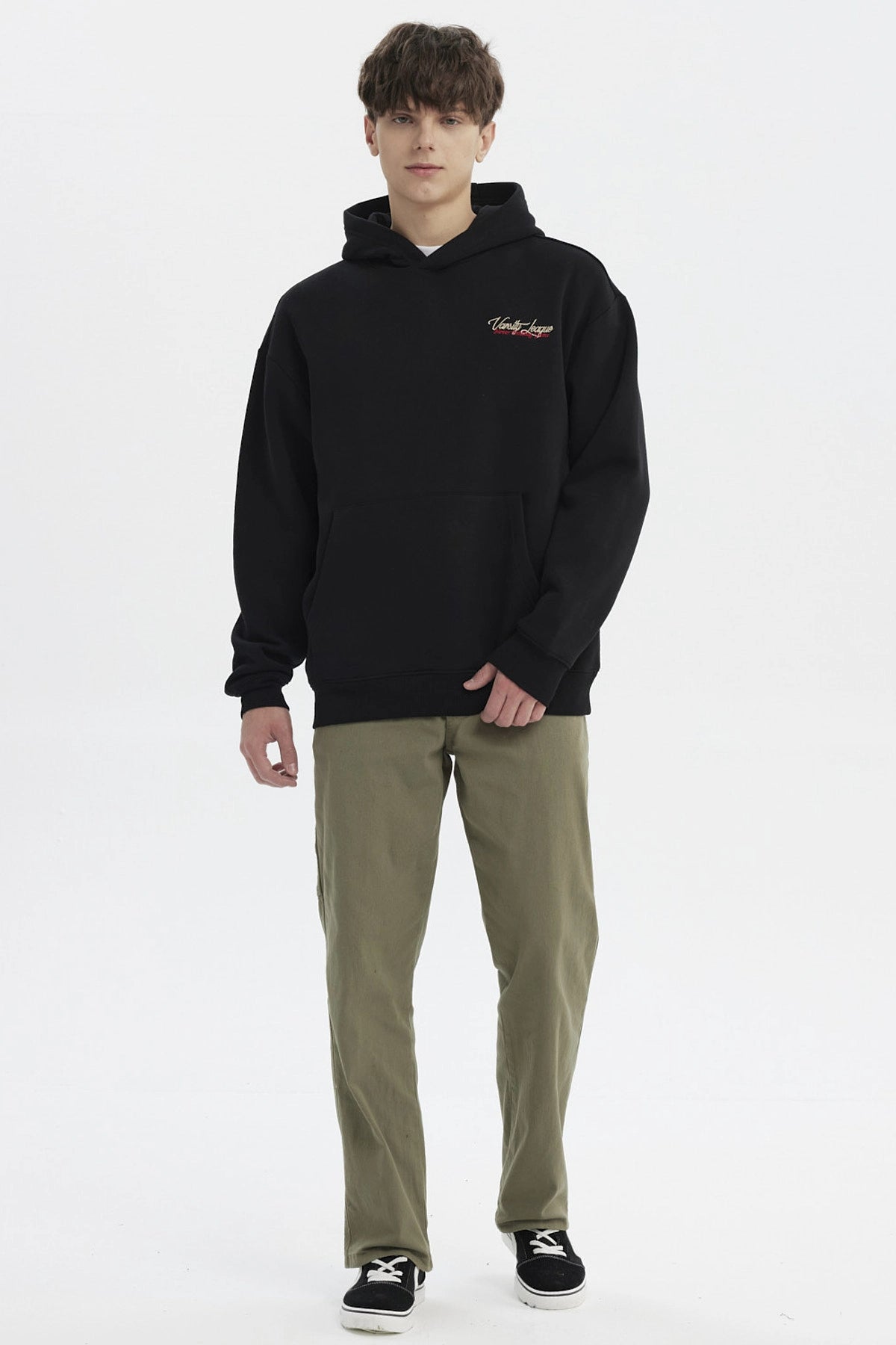Polerón Hombre Slim Con Gorro Negro